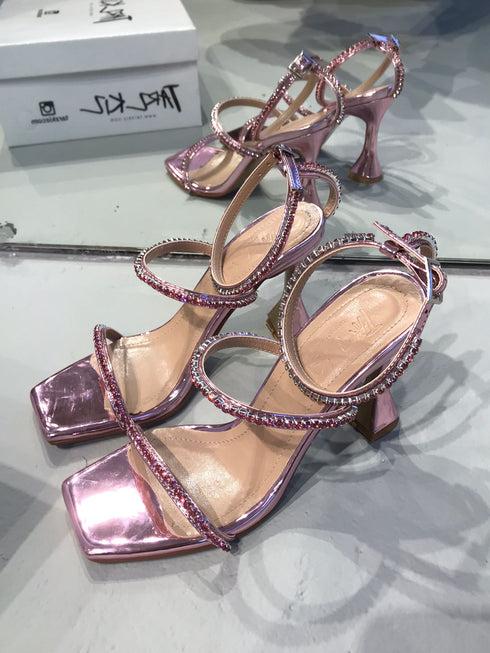 TUVANA LİLA KRİSTAL TAŞLI TOPUKLU SANDALET